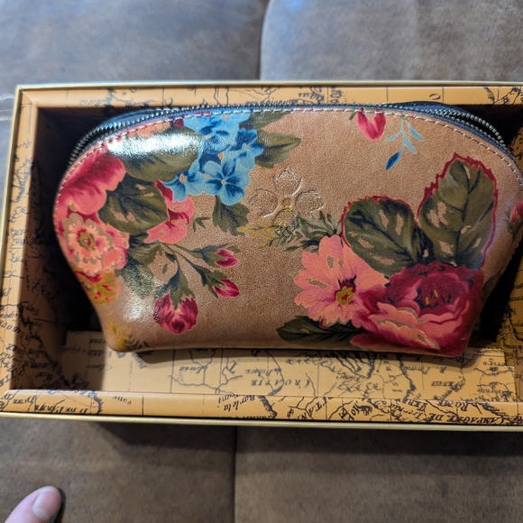 Patricia Nash handbag - Picture 3 of 4